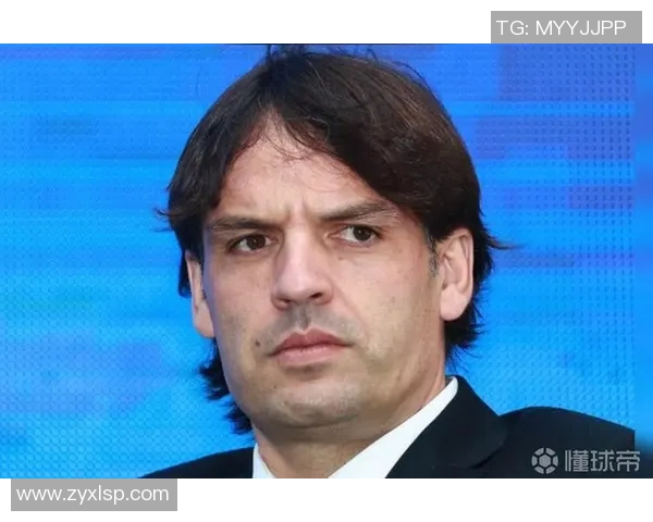 探索足球明星的魅力与成就百度翻译助你了解他们的故事与风采 探索足球明星的魅力与成就百度翻译助你了解他们的故事与风采