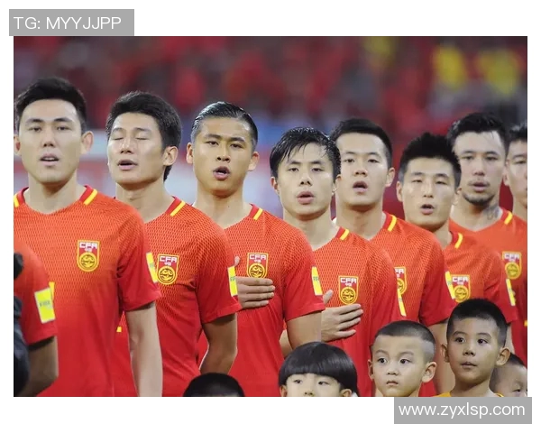 国足在世预赛中以3比2战胜越南队展现强大实力与团队合作精神